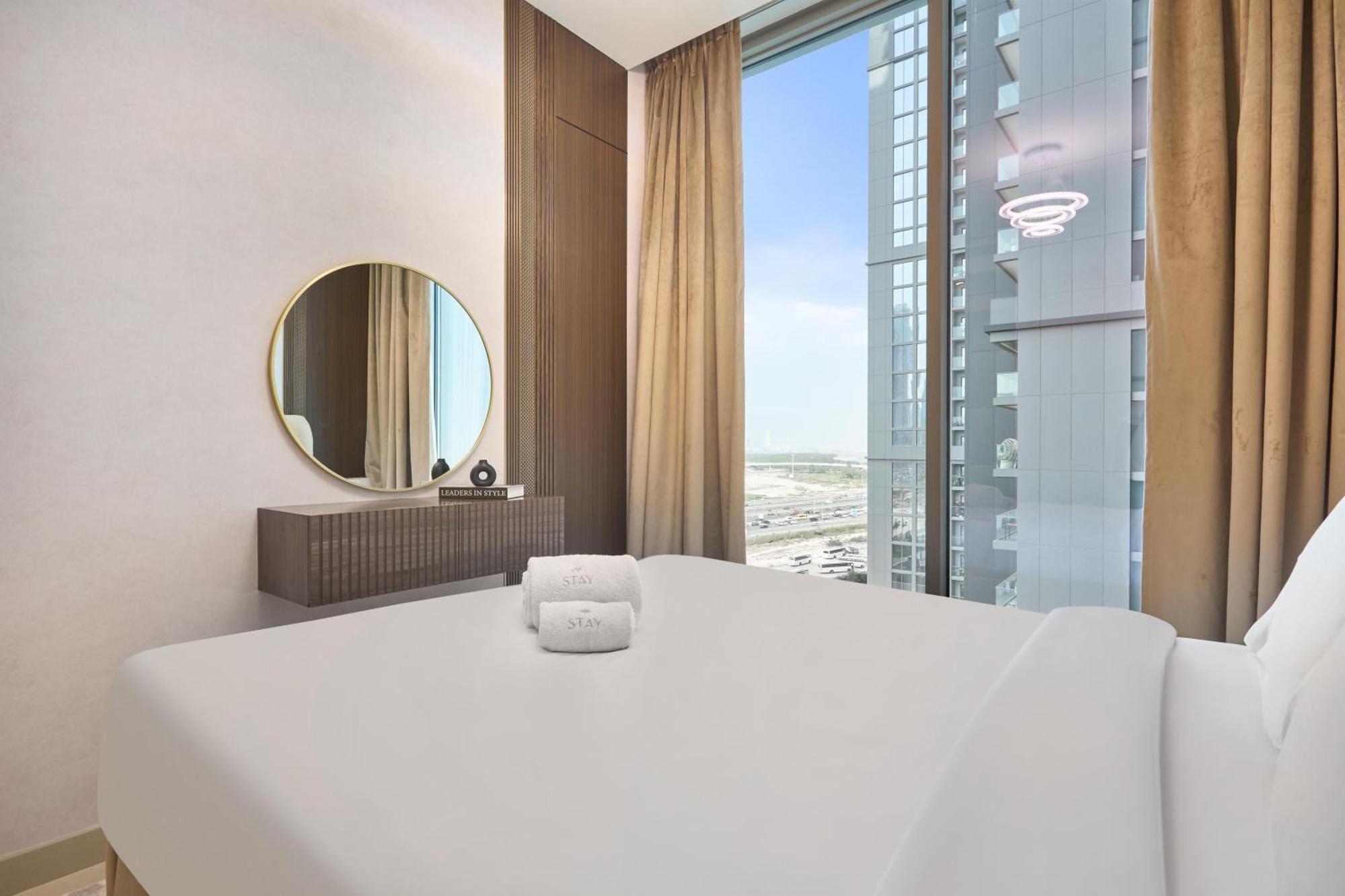 By Latinem Luxury 1br Cvra704 Near Downtown *